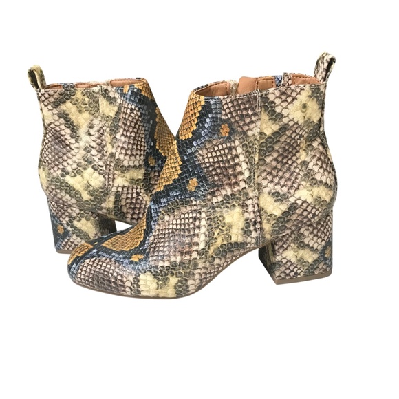 Faux Snakeskin Block Heel Ankle Boots - Blue/Yellow - Size 6 - Picture 9 of 13